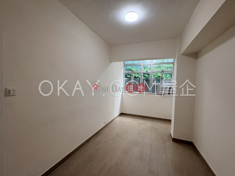 HK$ 25,000/ month 111-113 Caine Road Central District, Unique 2 bedroom on high floor | Rental