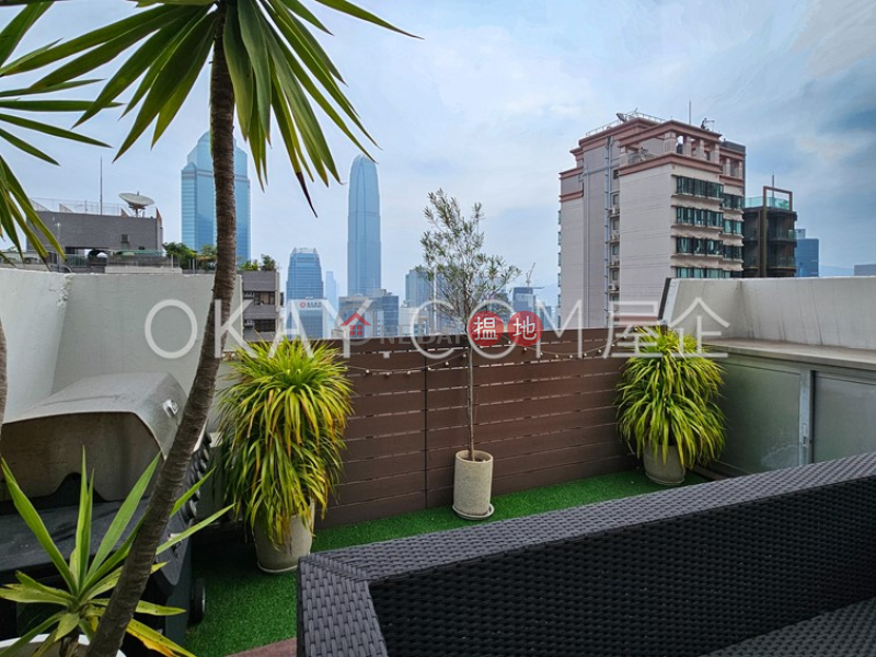 HK$ 9.8M Caine Mansion Western District | Unique 2 bedroom on high floor with rooftop | For Sale