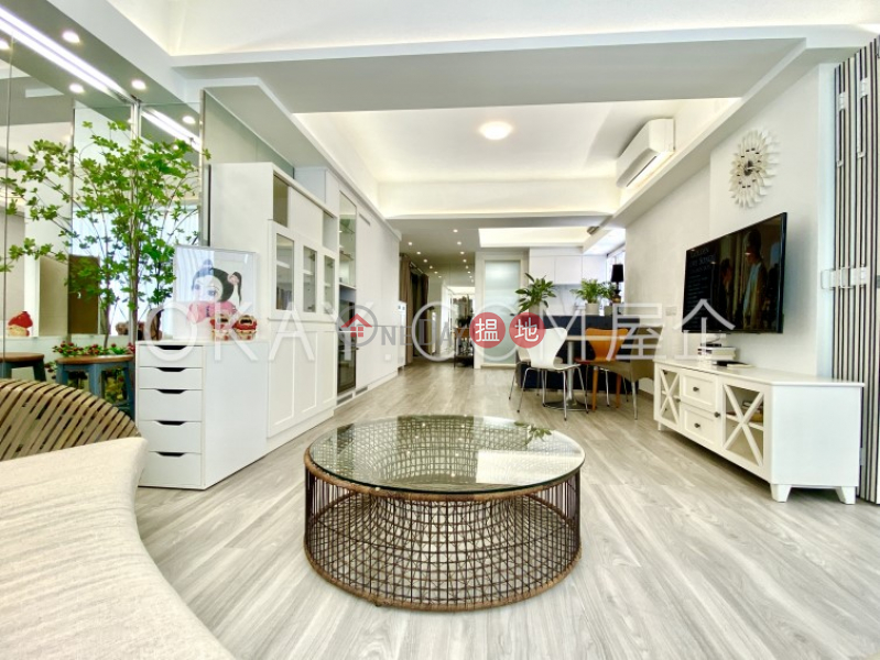 Gorgeous 1 bedroom in Wan Chai | Rental, Tung Shing Building 東成樓 Rental Listings | Wan Chai District (OKAY-R377605)