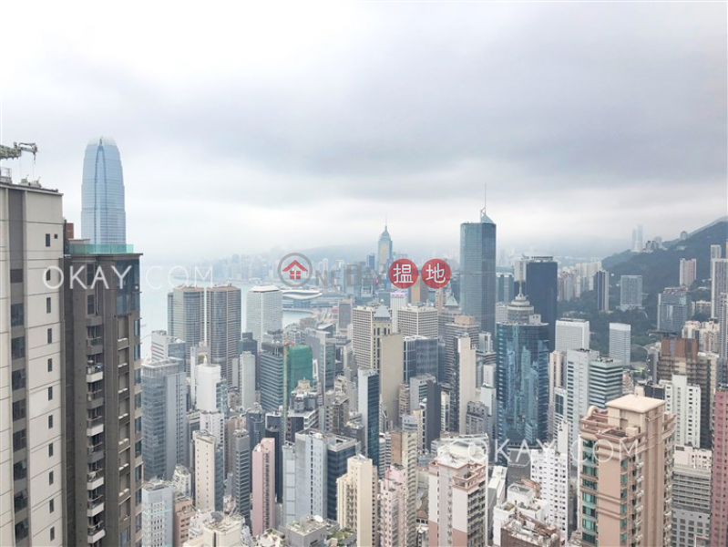 Exquisite 3 bed on high floor with harbour views | Rental | Azura 蔚然 Rental Listings