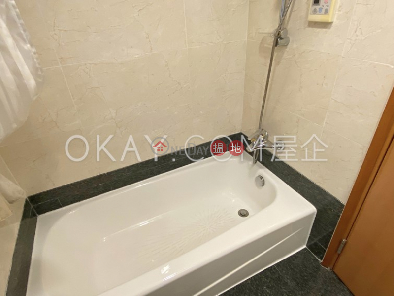 HK$ 35,000/ month | Sham Wan Towers Block 3 | Southern District, Tasteful 3 bedroom on high floor with balcony | Rental