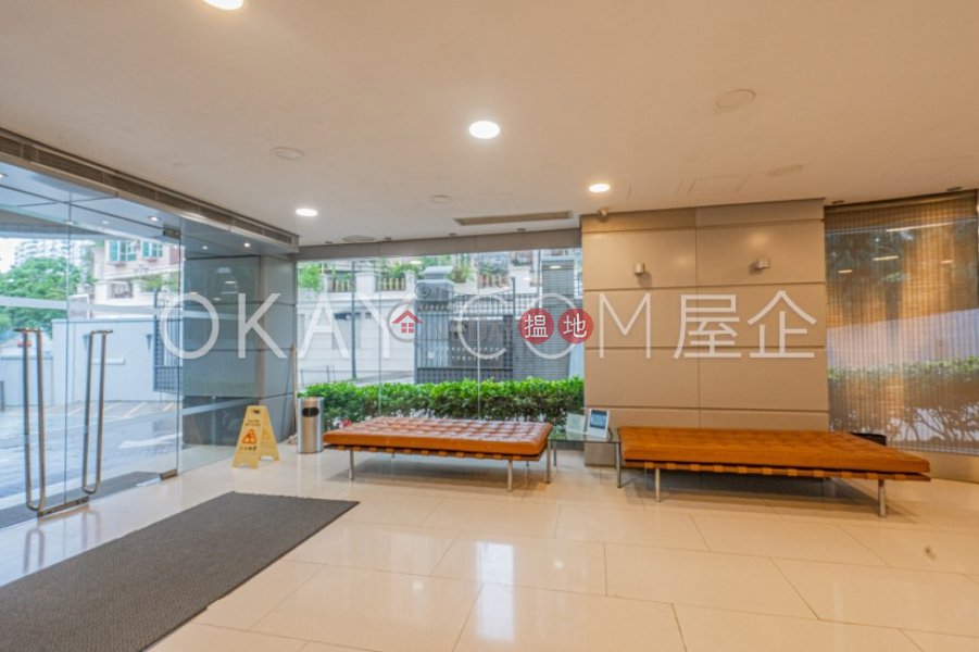 Nicely kept 2 bedroom with parking | For Sale | Ho King View 豪景 Sales Listings