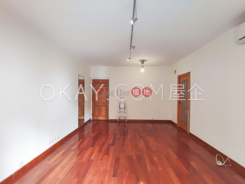 Cozy 2 bedroom with balcony | Rental, Jing Tai Garden Mansion 正大花園 Rental Listings | Western District (OKAY-R21061)