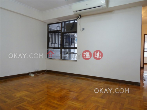 Cozy 3 bedroom in Mid-levels West | Rental | Corona Tower 嘉景臺 _0