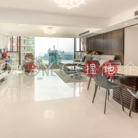 Nicely kept penthouse with harbour views & parking | For Sale