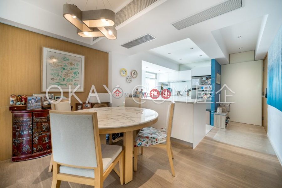HK$ 57,000/ month, Realty Gardens Western District, Nicely kept penthouse with balcony & parking | Rental