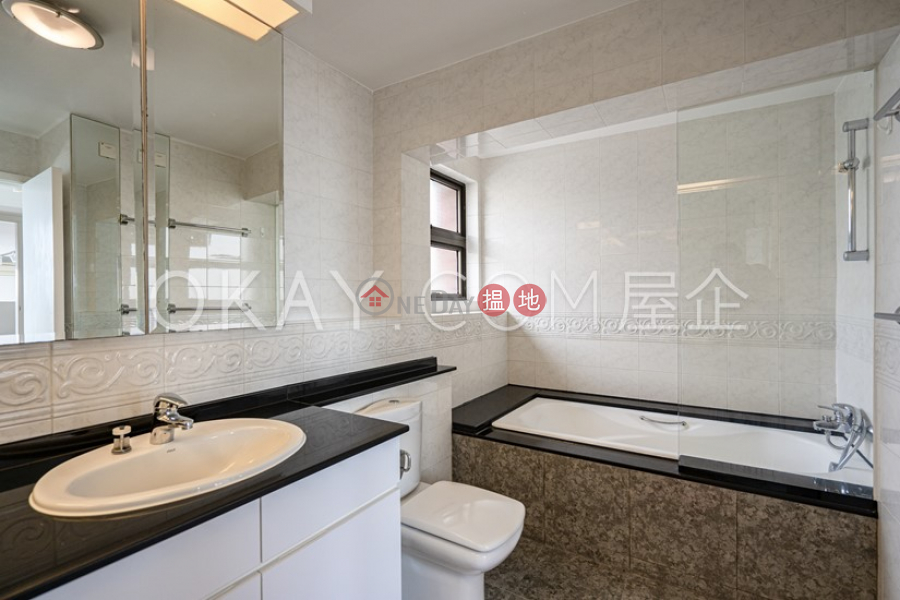 HK$ 78,000/ month, 19-25 Horizon Drive Southern District | Unique 2 bedroom on high floor with sea views & terrace | Rental