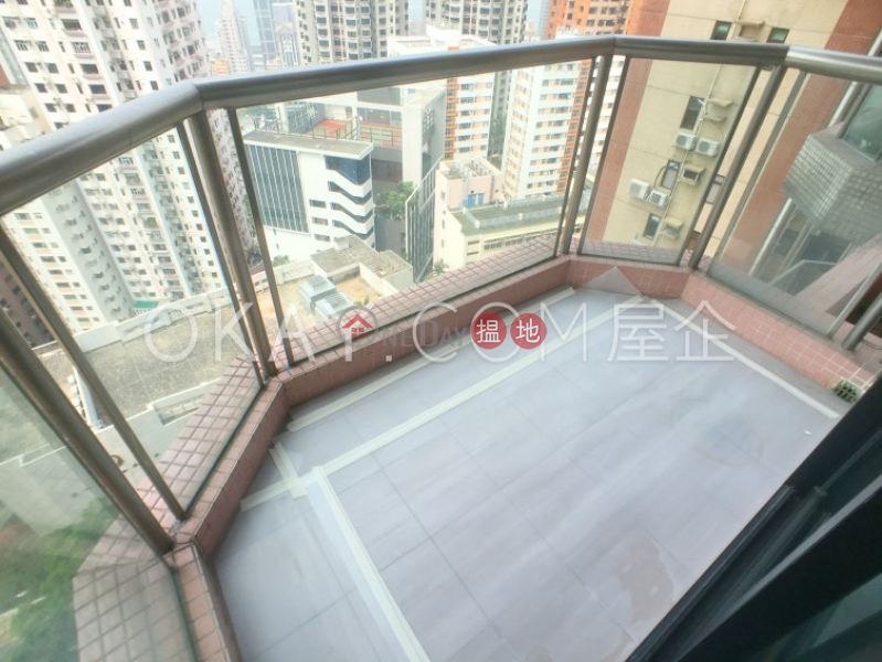 HK$ 68,000/ month, Beauty Court Western District, Stylish 3 bedroom with balcony & parking | Rental