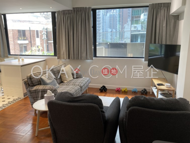 HK$ 29,000/ month Cherry Court, Central District | Unique 1 bedroom on high floor with rooftop | Rental