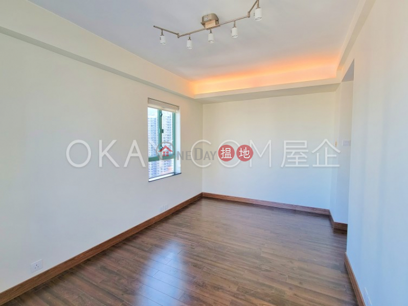 HK$ 42,000/ month, Goldwin Heights | Western District | Luxurious 3 bedroom on high floor | Rental