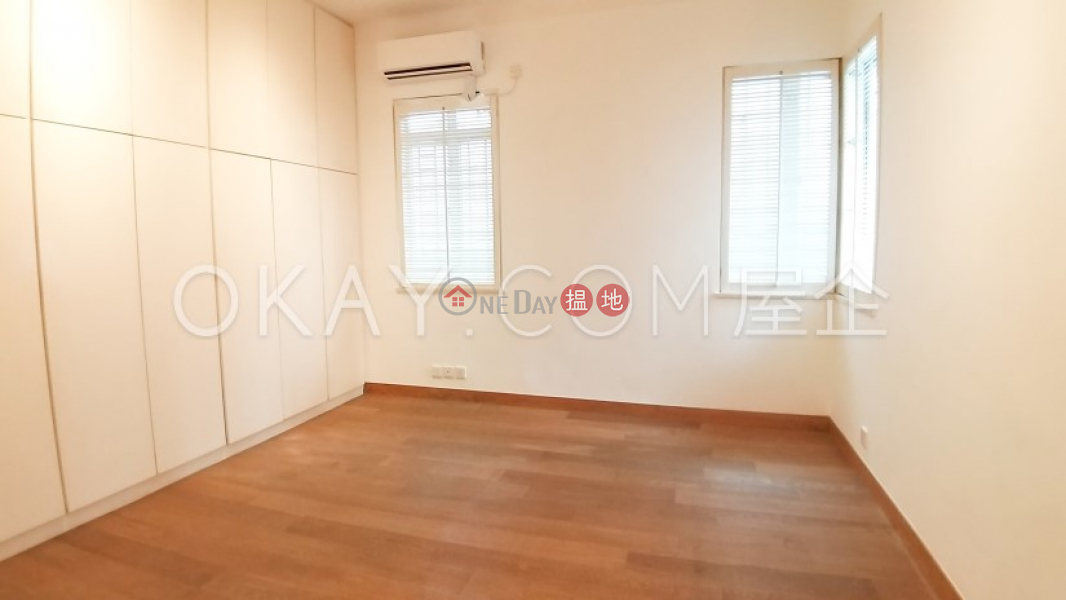 Popular 2 bedroom in Mid-levels Central | For Sale | Hong Lok Mansion 康樂大廈 Sales Listings