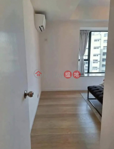 HK$ 35,500/ month Hillsborough Court | Central District HILLSBOROUGH COURT 2 BED 1 BATH 1 CP