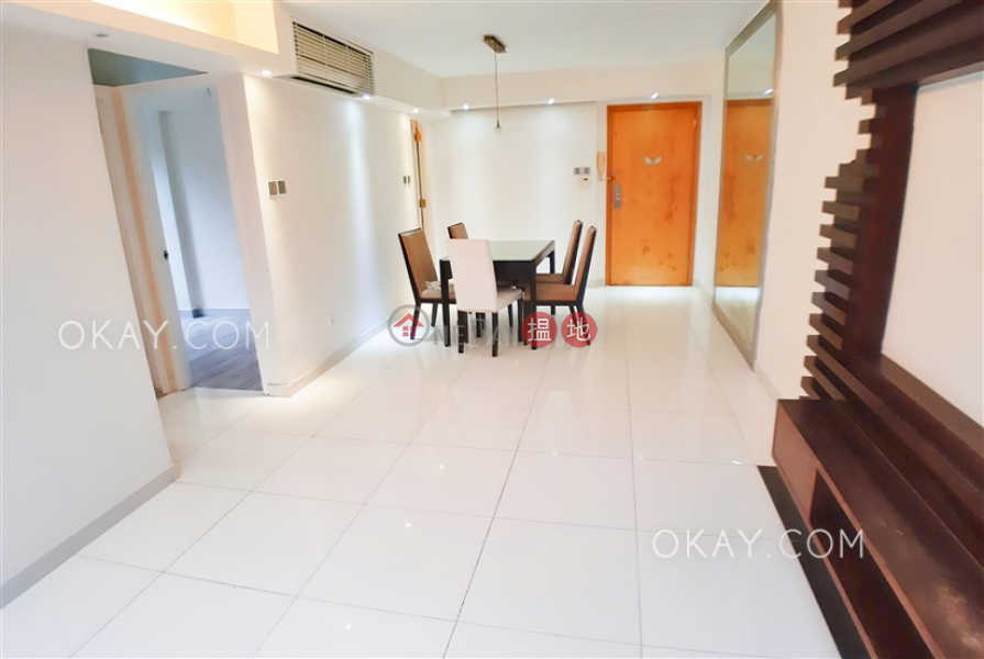 HK$ 31,000/ month Notting Hill | Wan Chai District, Rare 2 bedroom with terrace | Rental