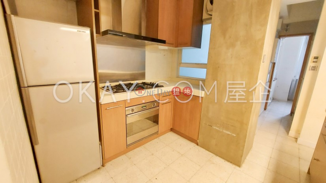 HK$ 42,000/ month, Wah Chi Mansion Wan Chai District, Gorgeous 2 bedroom with parking | Rental