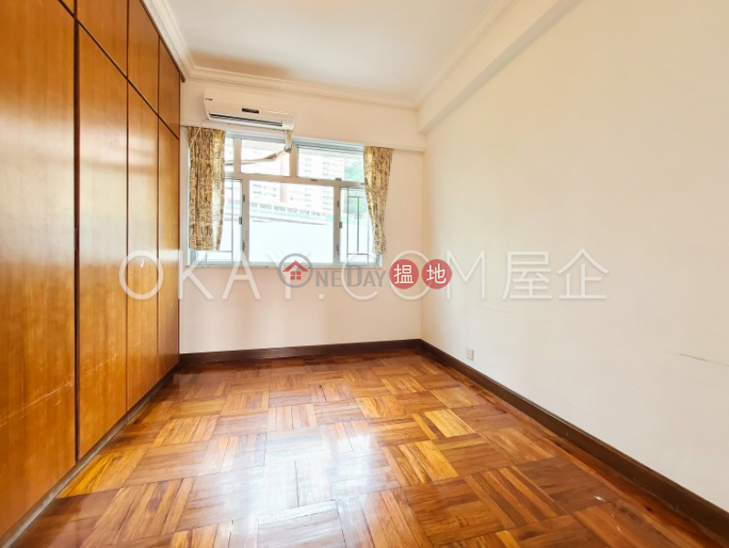 Rare 2 bedroom with balcony & parking | For Sale | Block 45-48 Baguio Villa 碧瑤灣45-48座 Sales Listings