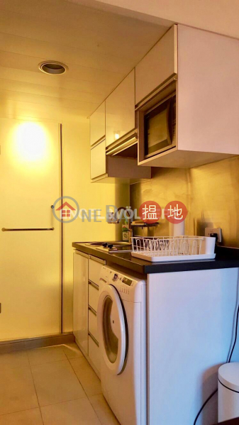 Studio Flat for Sale in Soho, Caine Tower 景怡居 Sales Listings | Central District (EVHK87017)