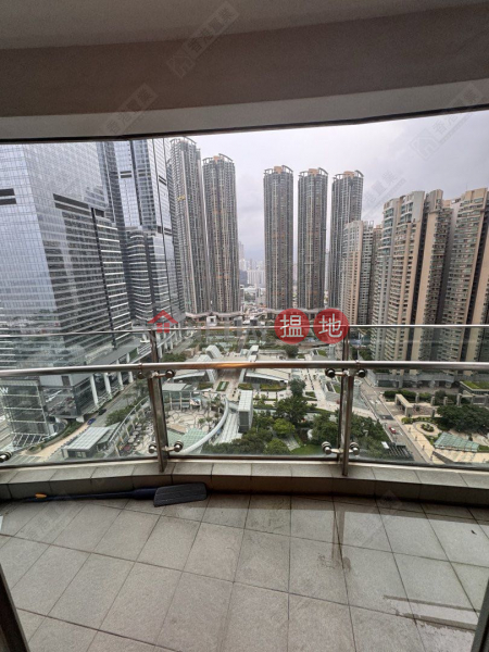The Harbourside Tower 3 | Middle 31D Unit, Residential | Sales Listings | HK$ 37M