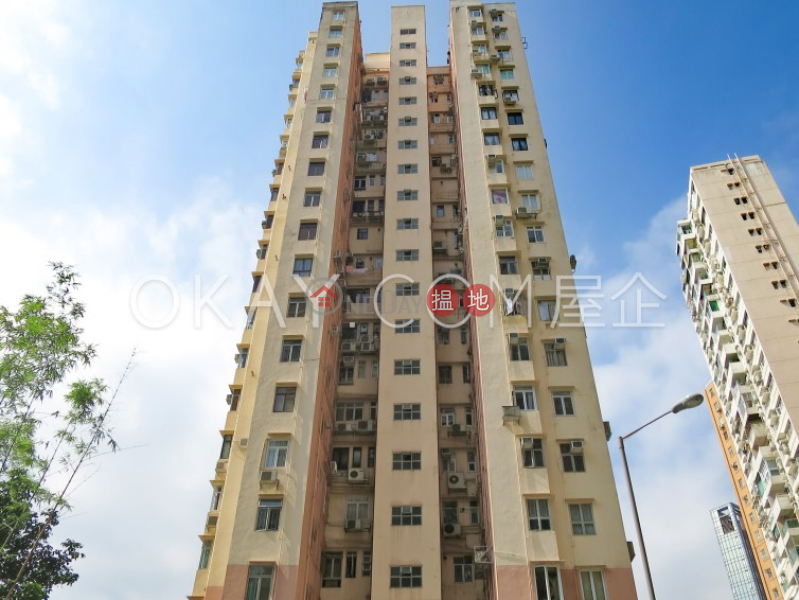 Nicely kept 2 bedroom with parking | For Sale 7 Tai Hang Drive | Wan Chai District Hong Kong, Sales | HK$ 11.8M