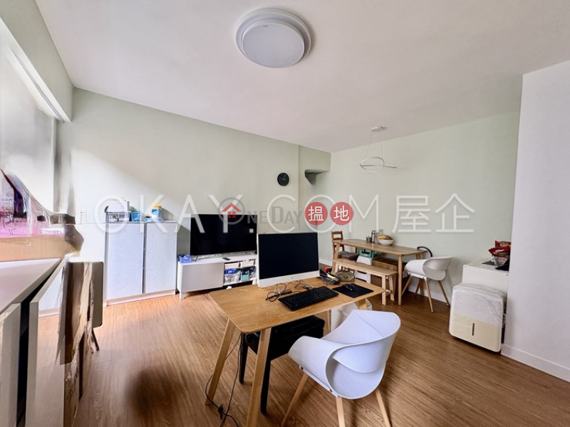 Stylish 3 bedroom on high floor with terrace | For Sale | Garfield Mansion 嘉輝大廈 Sales Listings
