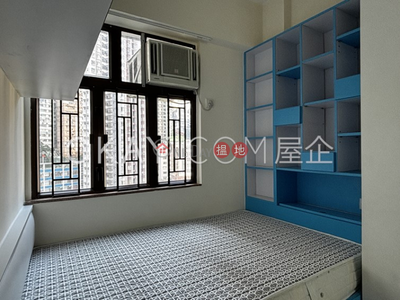 Generous 2 bedroom in Sheung Wan | For Sale | Central Mansion 中央大廈 Sales Listings
