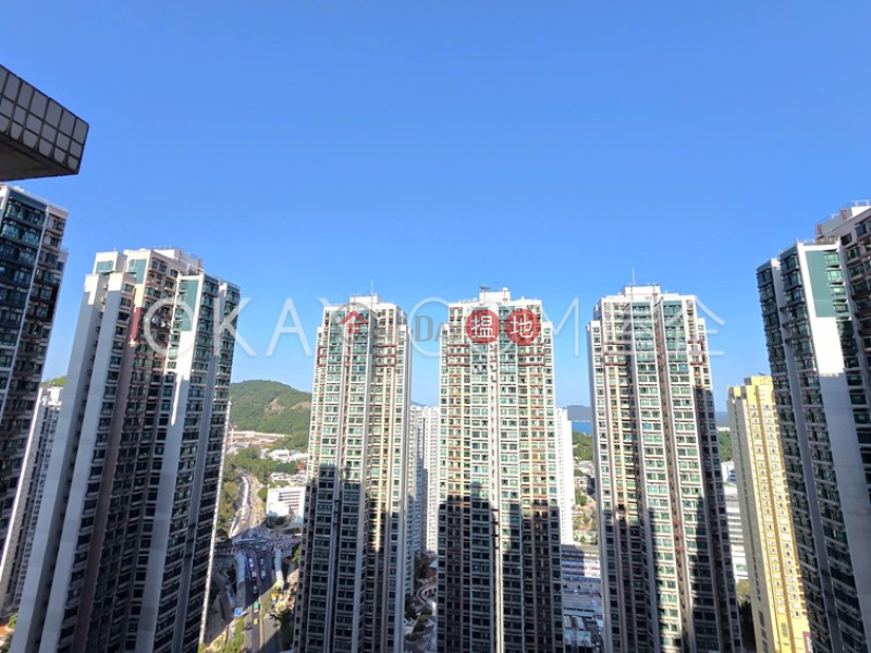 Charming 2 bedroom on high floor with balcony | For Sale | Residence Oasis Tower 3 蔚藍灣畔 3座 Sales Listings