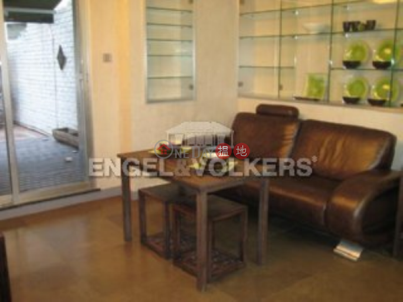1 Bed Flat for Sale in Sai Ying Pun, Golden Phoenix Court 金鳳閣 Sales Listings | Western District (EVHK9373)
