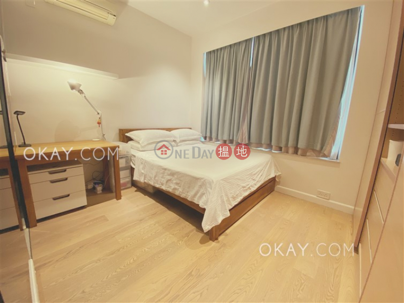 HK$ 34.5M, Robinson Garden Apartments, Western District Efficient 3 bedroom with parking | For Sale