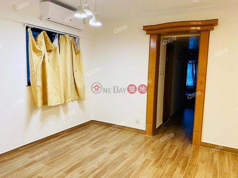 Property Search Hong Kong | OneDay | Residential Rental Listings | Nan Fung Plaza Tower 3 | 3 bedroom Mid Floor Flat for Rent