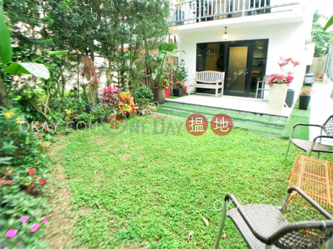 Tasteful house with sea views, rooftop & balcony | For Sale | Nga Yiu Tau Village House 瓦窰頭村屋 _0