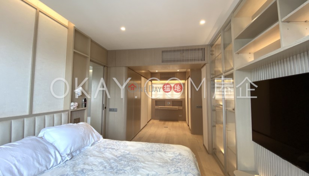 Rare 3 bedroom on high floor with sea views & balcony | Rental | Camelot Height 金鑾閣 Rental Listings