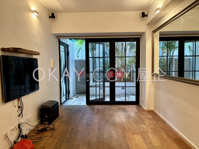 Charming 1 bedroom in Mid-levels West | For Sale, 21 Shelley Street | Western District, Hong Kong, Sales, HK$ 10M