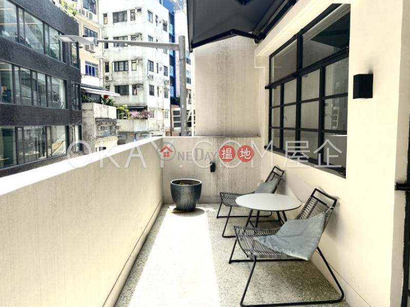 HK$ 37,000/ month, 10 New Street, Central District | Rare 1 bedroom with terrace & balcony | Rental