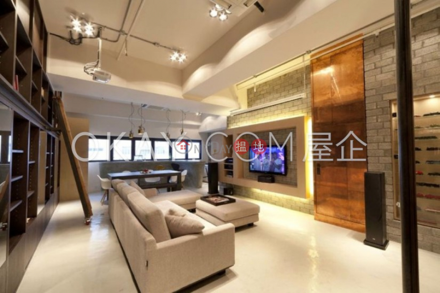 Charming 1 bedroom with sea views | Rental | Harbour Industrial Centre 港灣工貿中心 Rental Listings
