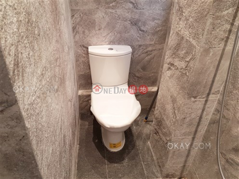 HK$ 16,000/ 月擺花街48號-中區0房1廁,實用率高《擺花街48號出租單位》