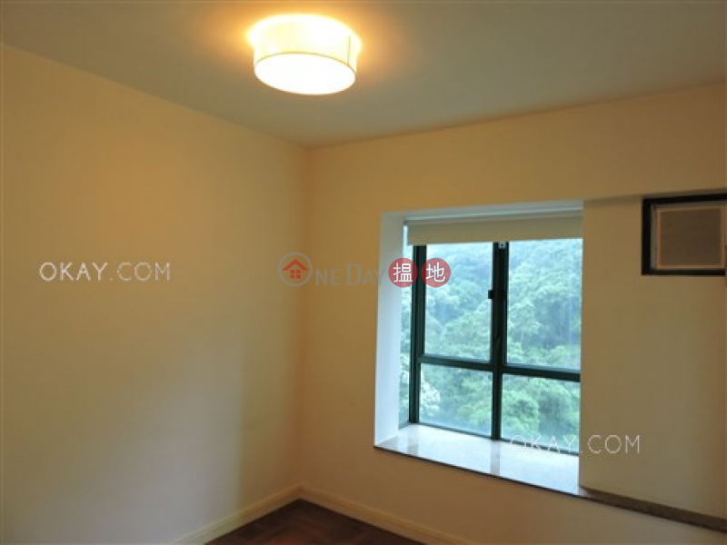 HK$ 32,000/ month, Hillsborough Court Central District Tasteful 2 bedroom on high floor | Rental