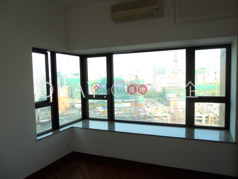 Property Search Hong Kong | OneDay | Residential | Sales Listings | Exquisite 3 bedroom in Kowloon Station | For Sale