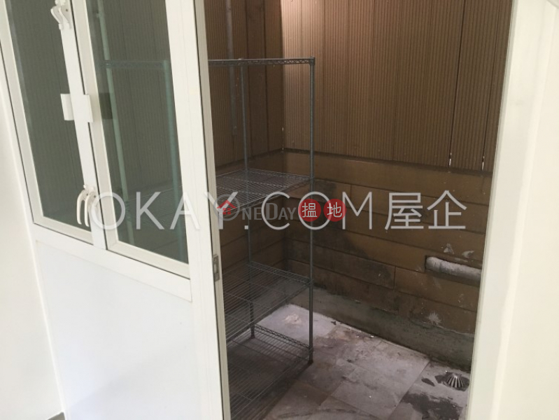 Popular 2 bedroom with terrace | For Sale | Kin Tye Lung Building 乾泰隆大廈 Sales Listings