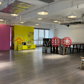 Peak Castle In Lai Chi Kok: Office Decoration With Wooden Grain Floor . Best Location For Office