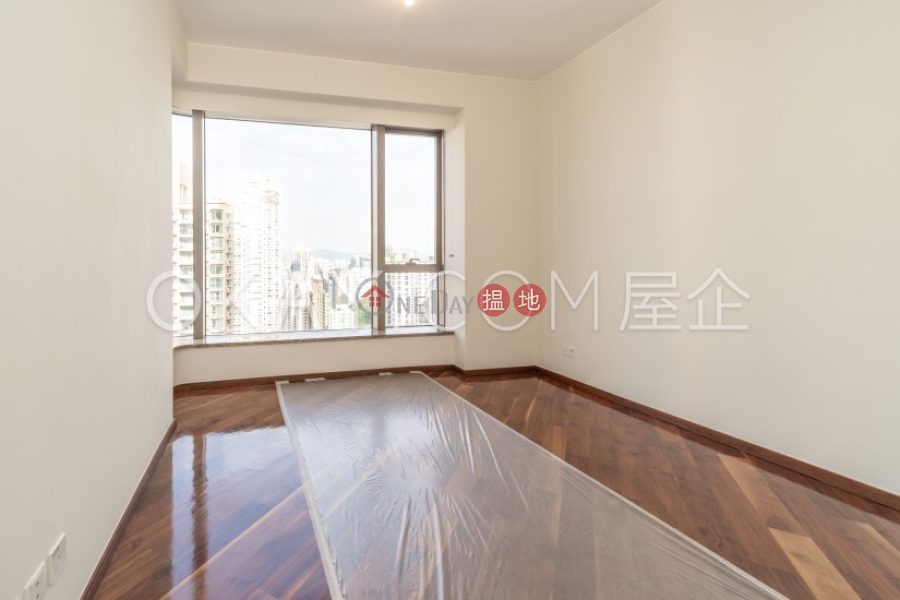 香港搵樓|租樓|二手盤|買樓| 搵地 | 住宅出售樓盤4房3廁,極高層,星級會所,連車位春暉8號出售單位