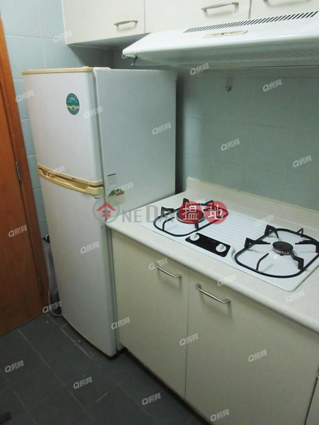 HK$ 31,800/ month Hollywood Terrace, Central District Hollywood Terrace | 2 bedroom High Floor Flat for Rent
