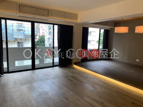 Efficient 3 bed on high floor with balcony & parking | Rental | Kenville Building 甘苑 _0