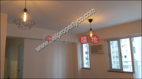 Big unit with balcony for rent in Mid-Level Central | Garfield Mansion 嘉輝大廈 _0