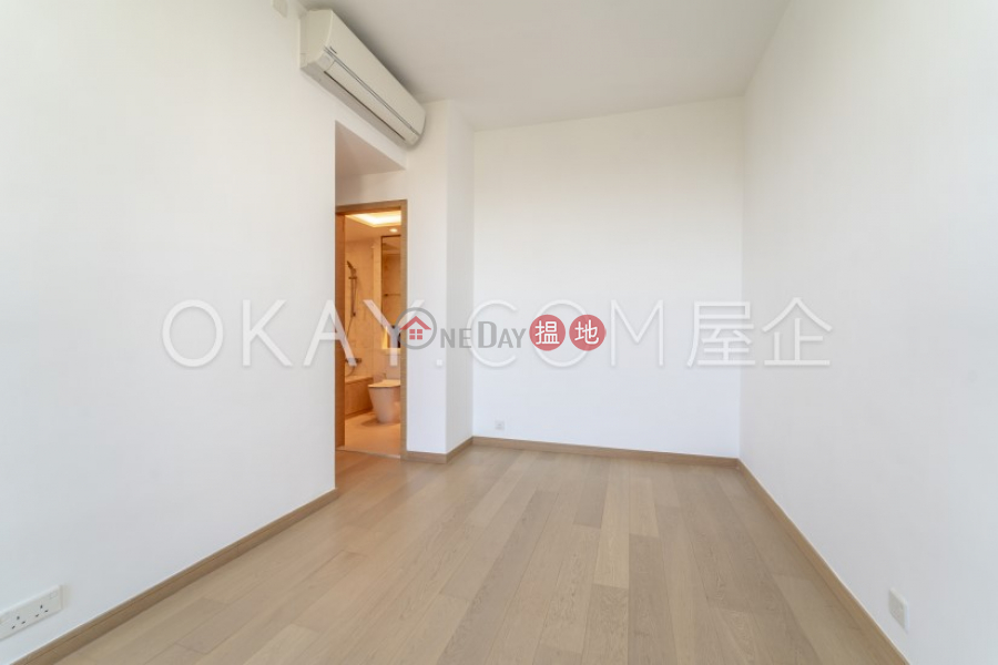 HK$ 39,000/ month, Mantin Heights, Kowloon City | Stylish 3 bedroom on high floor with balcony | Rental