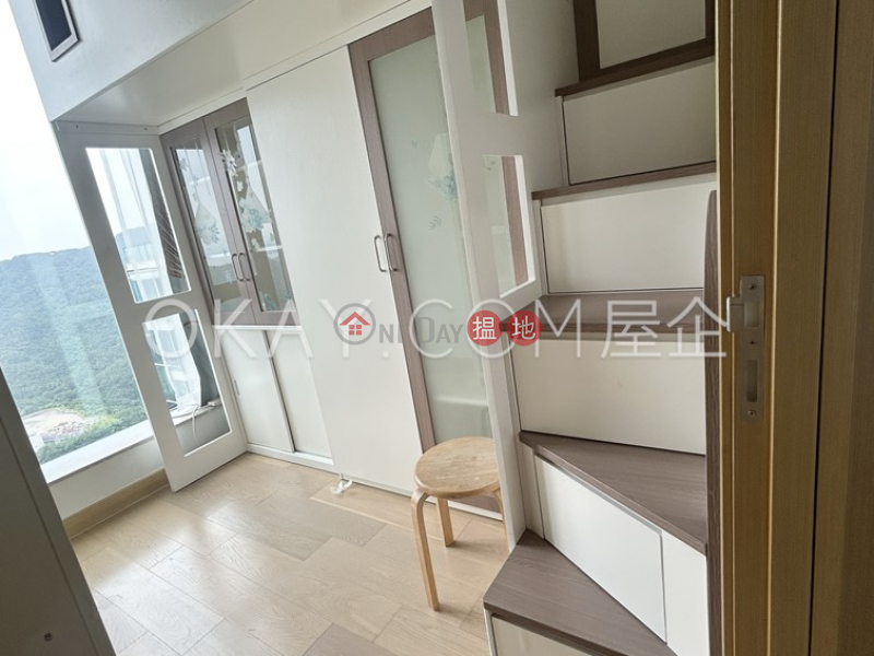 Property Search Hong Kong | OneDay | Residential, Sales Listings | Rare 4 bedroom on high floor with rooftop & terrace | For Sale