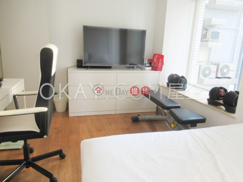 HK$ 20M, Centrestage Central District, Luxurious 3 bedroom with balcony | For Sale