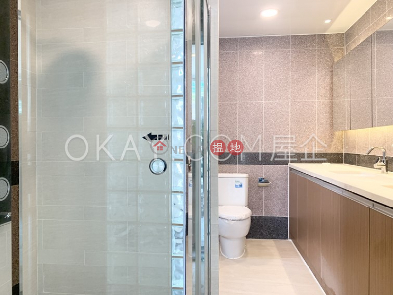 HK$ 59,000/ month, The Regalis, Western District Gorgeous 2 bedroom on high floor with parking | Rental