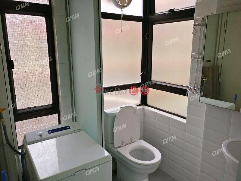 Way Man Court | 3 bedroom Low Floor Flat for Sale | 50-52 Shan Kwong Road | Wan Chai District Hong Kong, Sales HK$ 17.98M