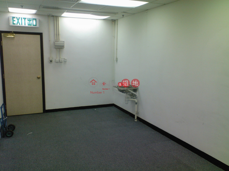 HK$ 5,800/ month Asia Trade Centre | Kwai Tsing District | Asian Trade Center