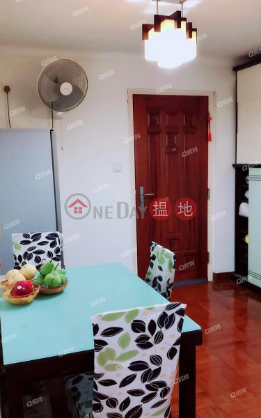 Property Search Hong Kong | OneDay | Residential | Sales Listings Block 1 Cheerful Garden | 3 bedroom Mid Floor Flat for Sale