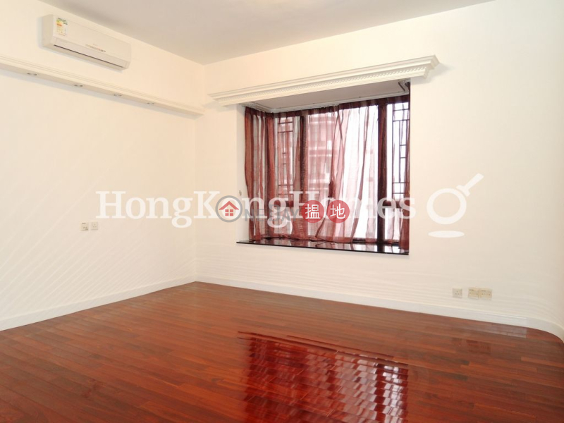3 Bedroom Family Unit for Rent at Regal Crest | Regal Crest 薈萃苑 Rental Listings